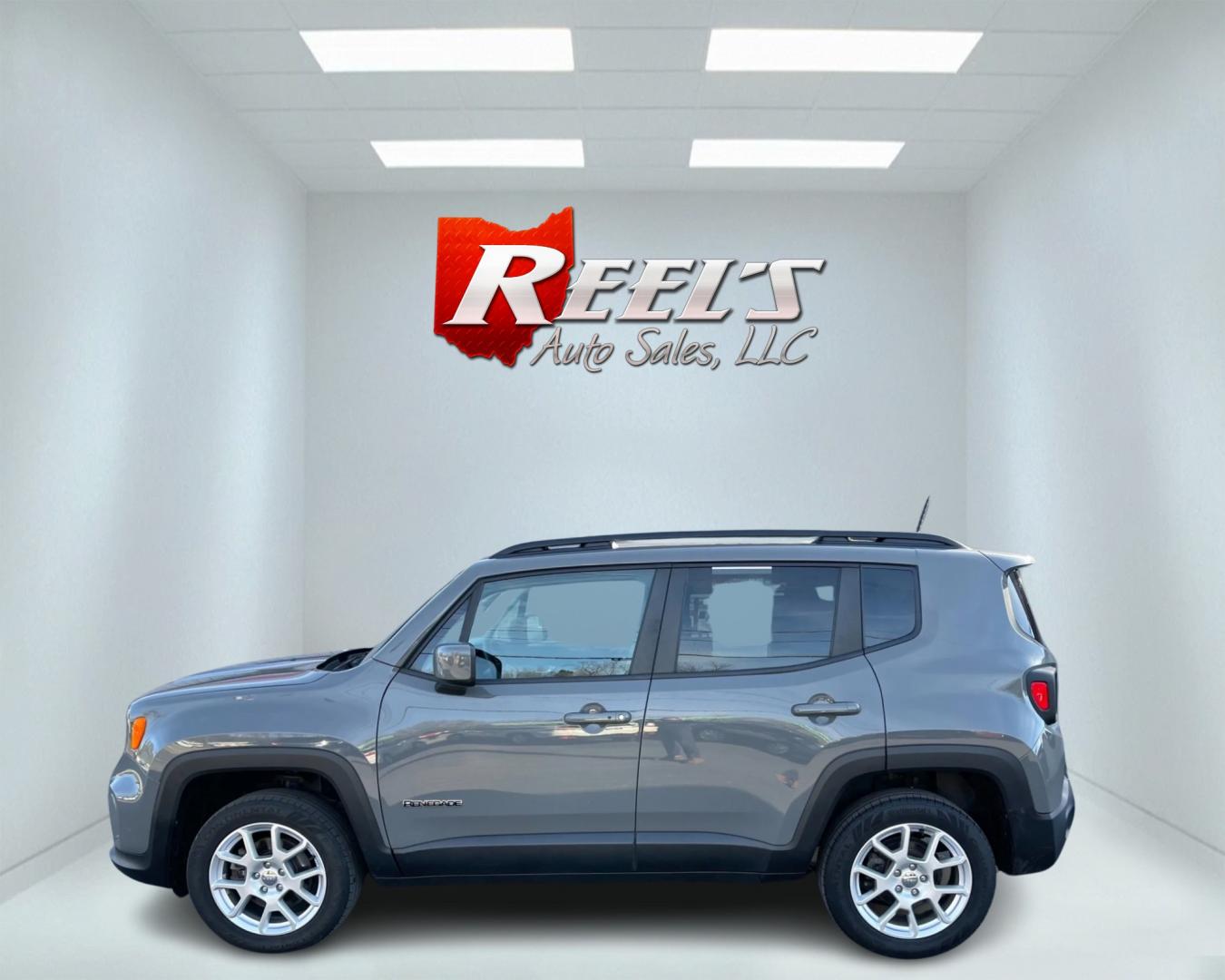 2020 Gray /Black Jeep Renegade Latitude 4WD (ZACNJBBB7LP) with an 2.4L I4 DOHC 16V engine, 9A transmission, located at 11115 Chardon Rd. , Chardon, OH, 44024, (440) 214-9705, 41.580246, -81.241943 - Photo#15